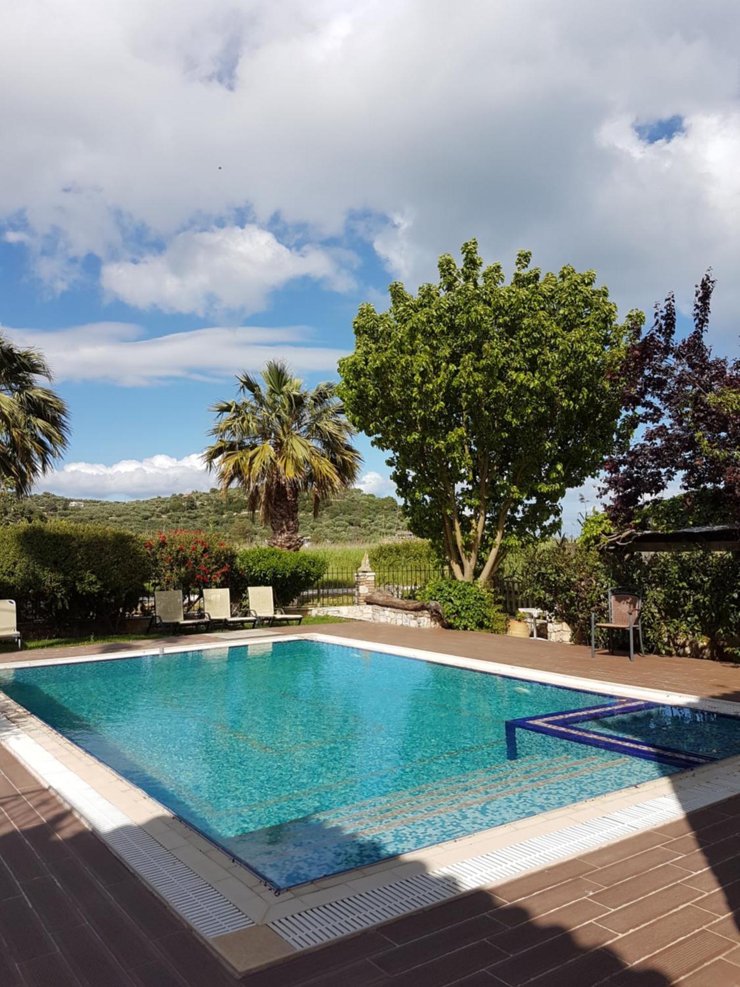 Castello Bellos Villas & Apartments Keri エクステリア 写真