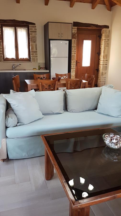 Castello Bellos Villas & Apartments Keri エクステリア 写真