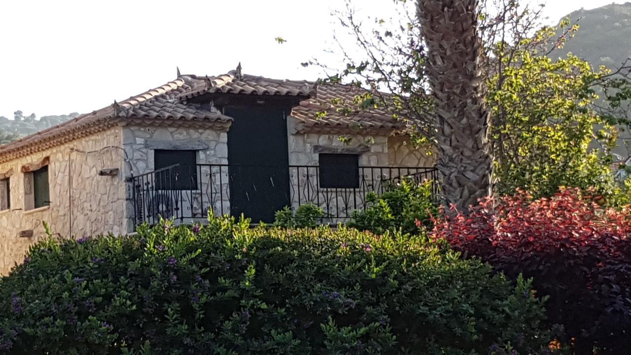 Castello Bellos Villas & Apartments Keri エクステリア 写真