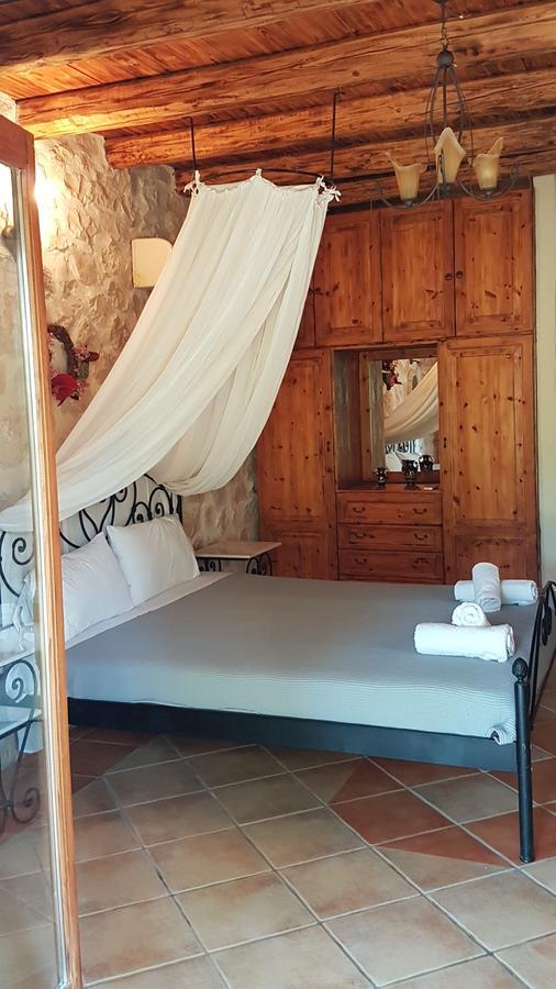 Castello Bellos Villas & Apartments Keri エクステリア 写真