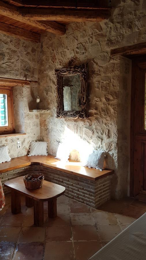 Castello Bellos Villas & Apartments Keri エクステリア 写真