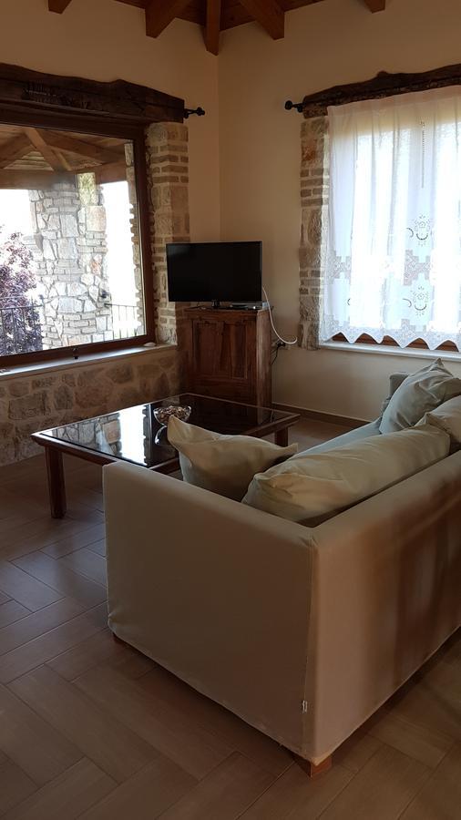 Castello Bellos Villas & Apartments Keri エクステリア 写真