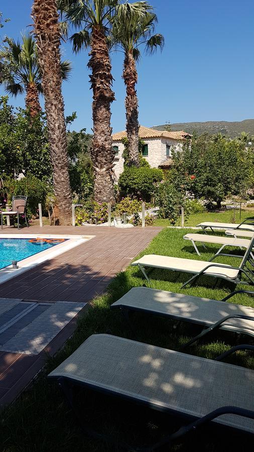 Castello Bellos Villas & Apartments Keri エクステリア 写真