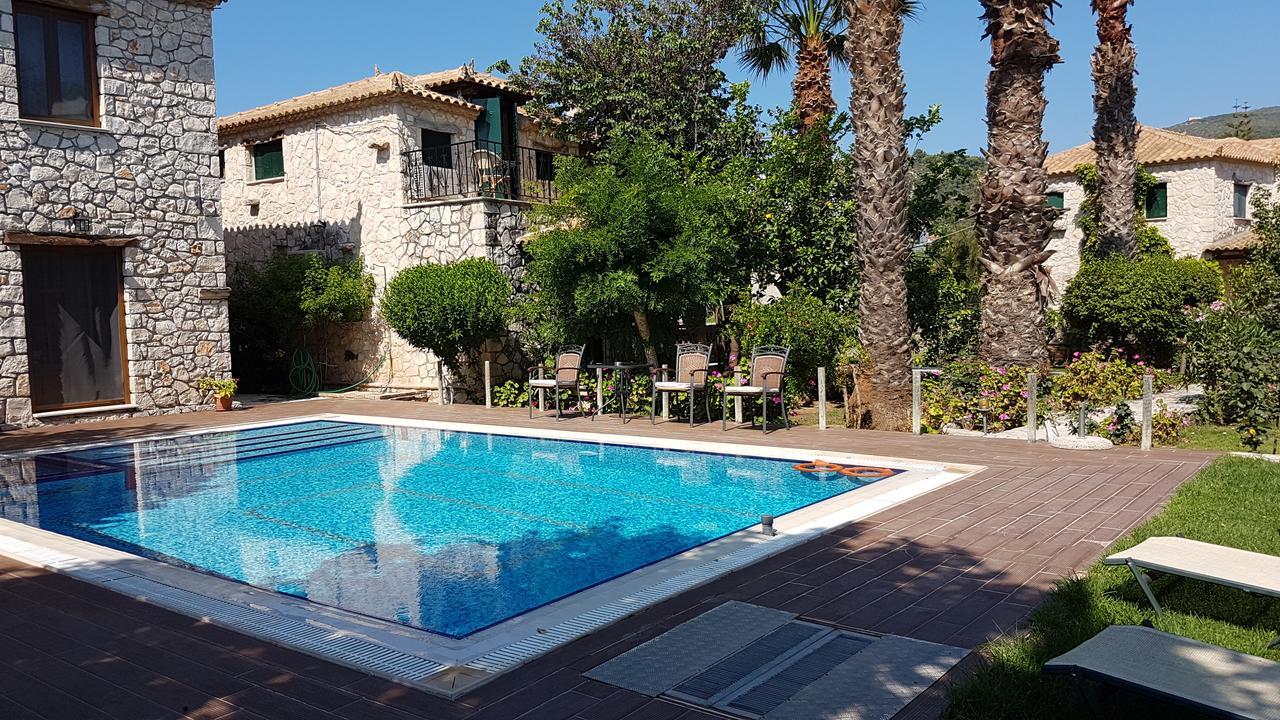 Castello Bellos Villas & Apartments Keri エクステリア 写真
